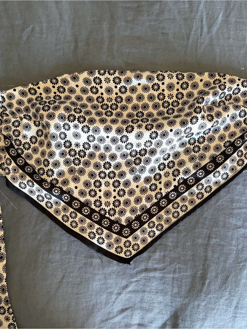 Black & White Floral Bandana Scarf Top- Women's